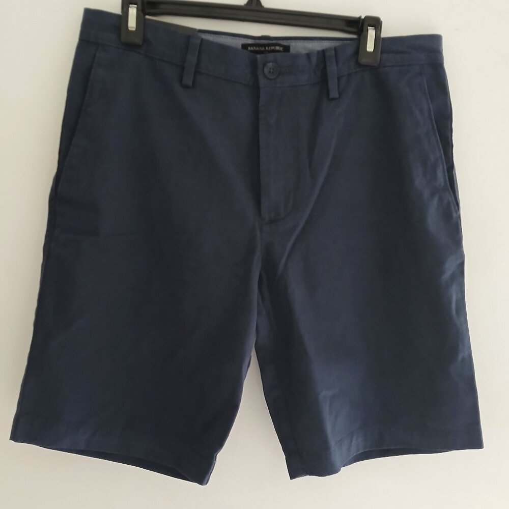 Banana Republic Mens Shorts in Blue size 31